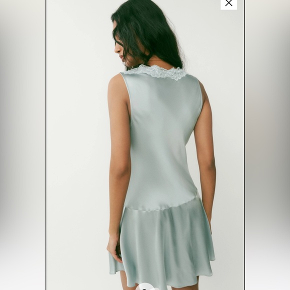 SOLD OUT Reformation aquamarine blue silk Belva dress. Perfect condition size 2 - Picture 3 of 6